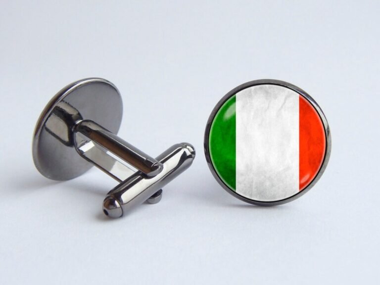 Come Funziona Lo Split Payment Nel Sistema Fiscale Italiano 19 bilanciere e monete con bandiera italiana