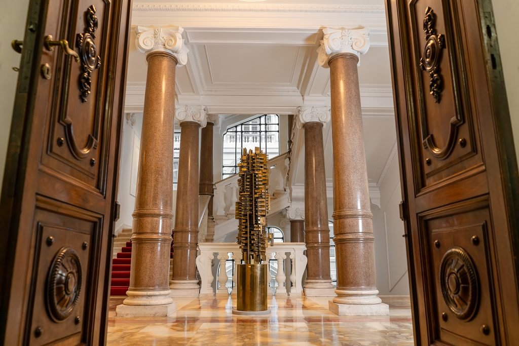 Cos’è la Cassa Deposito e Prestiti e Come Funziona a Roma