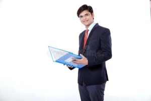 imprenditore felice con documento partita iva aperta