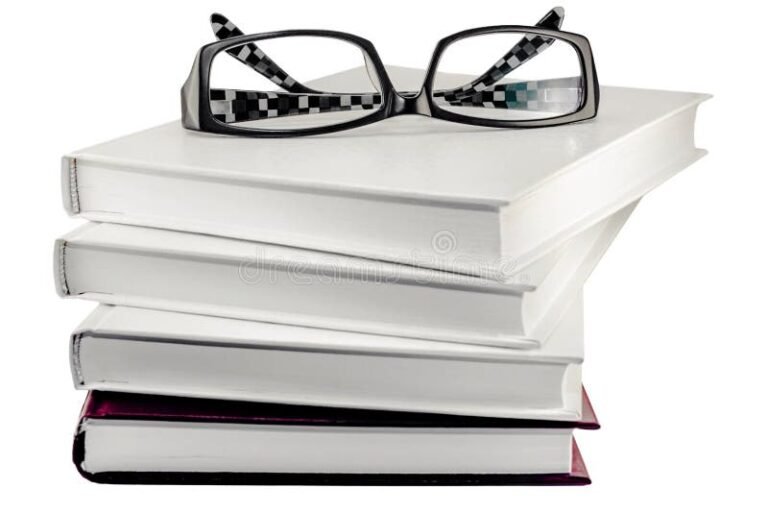 Dove Trovare un Codice di Procedura Civile Commentato Online 1 libri giuridici aperti con occhiali da lettura