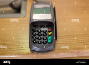 primo piano di un lettore di carta elettronica