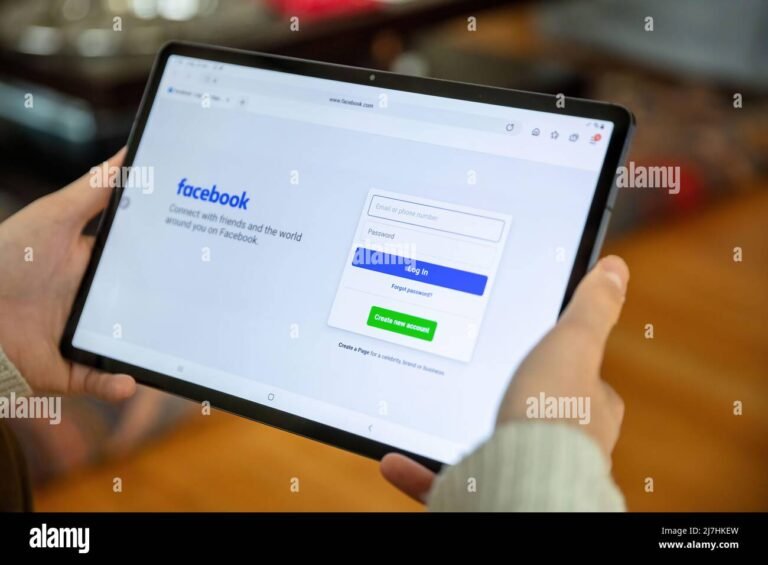 Come Recuperare un Profilo Facebook Disabilitato o Hackerato 8 schermata di login facebook su dispositivo digitale