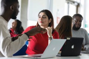 studente universitario in stage professionale